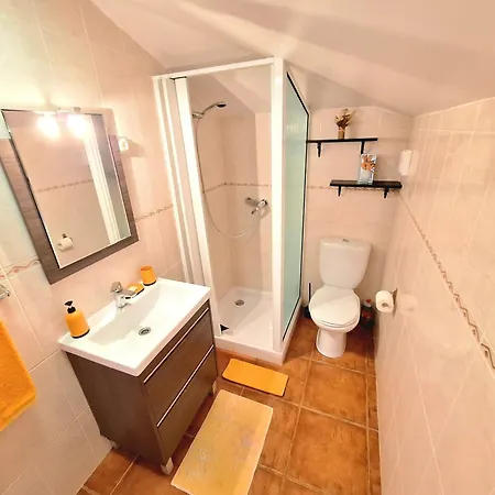 Discovery Apartment *
