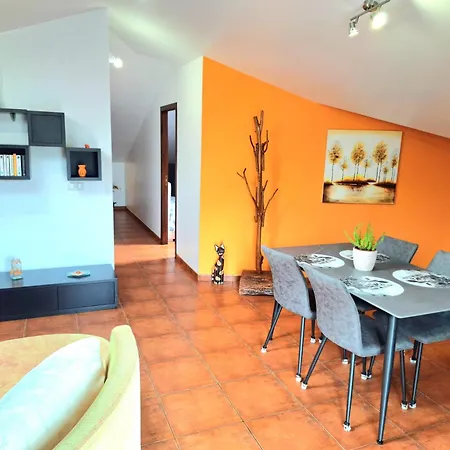 Apartament Discovery *